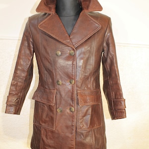 Veste en cuir en détresse, trench-coat en cuir Femmes, Veste double poitrine, Veste en cuir détective, Veste marron en détresse Taille Moyenne
