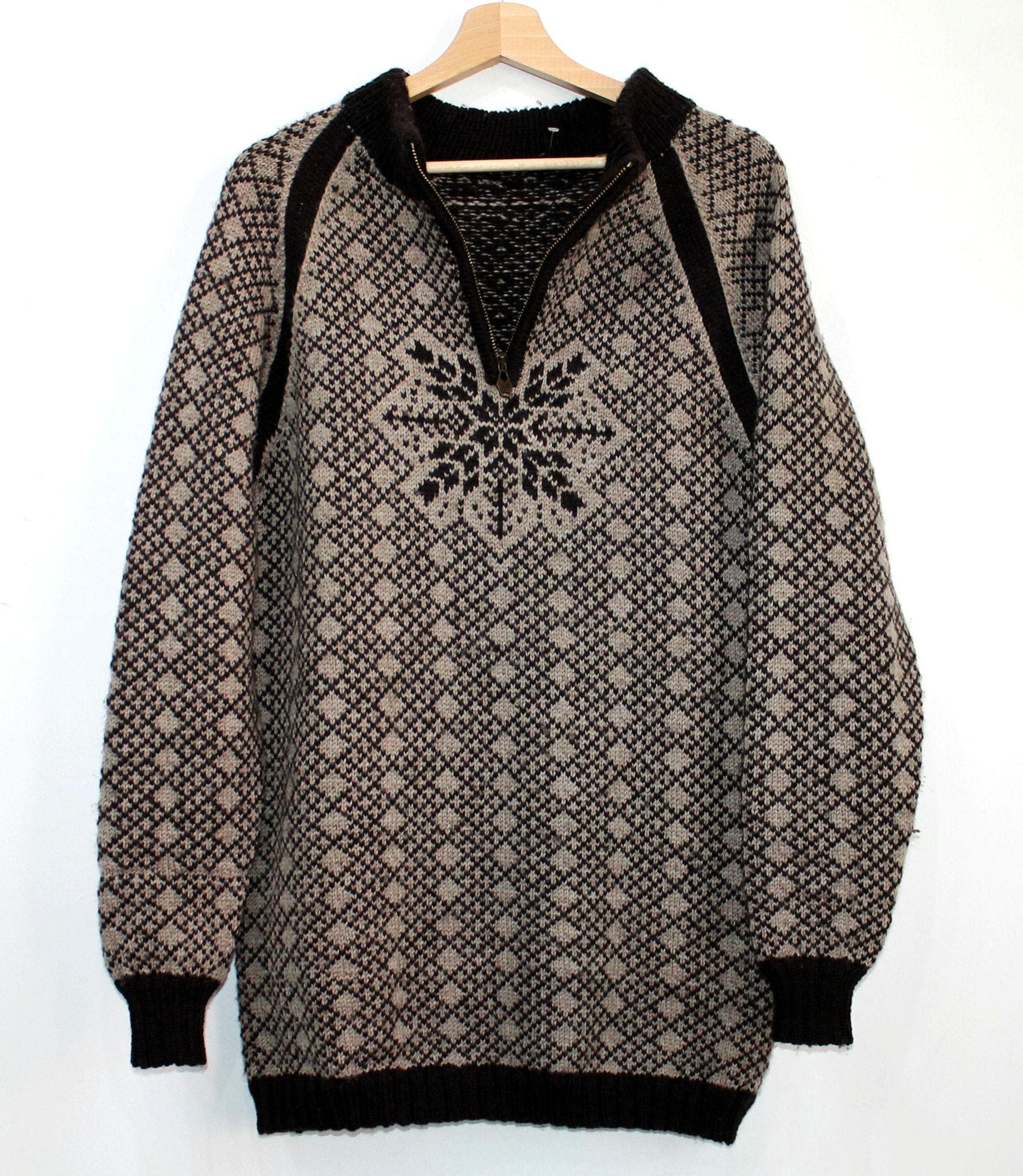 Cardigan En Laine Pure Dale Of Norway – Motifs Géométriques Y2K, Taille M