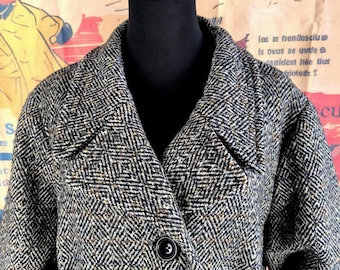 Vintage Burberrys Irish Tweed Coat – 100% Wool Herringbone Long