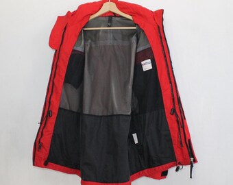 新品　バーグハウス　赤　防水ジャケット 2026年最新】berghaus アウトドア ジャケットの人気アイテム - メルカリ
