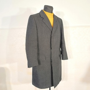 Stylish Herringbone Wool Overcoat for Men in Black and Gray