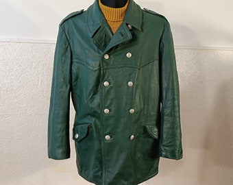 Veste de police allemande vintage des années 70, veste en cuir vert hommes, trench-coat en cuir, caban en cuir, manteau en cuir double poitrine Taille 52 L