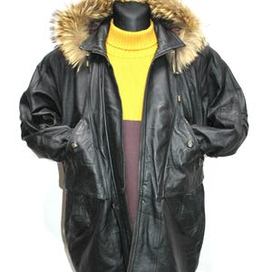 Veste en cuir longue fourrure à capuche, manteau en cuir noir vintage des années 80 fourrure à capuche, trench-coat en cuir femme, manteau en cuir, veste longue taille grande