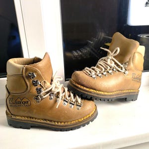 Vintage Brown Leather Hiking Boots | EU 38 Alpine Lace-Up Mountain Ankle Footwear for Outdoor Adventures