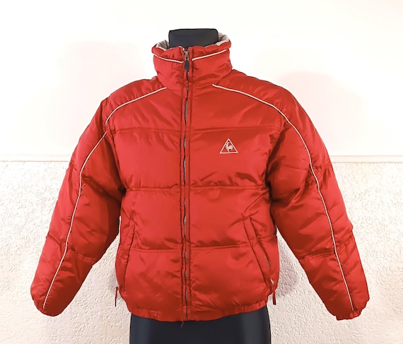 【le coq sportif】ダウンコート　スポーツウェア　赤　メンズ　LO Vintage Le Coq Sportif Red Puffer Ski Jacket - EU Medium