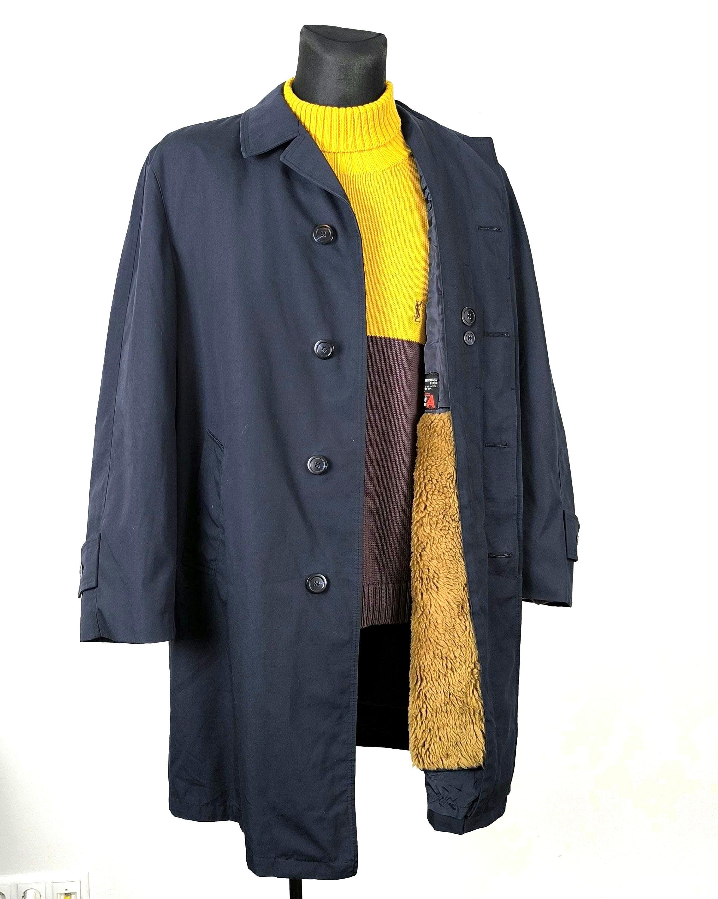 ネイビーのトレンチコート、シングルブレスト、取り外し可能なライナー
