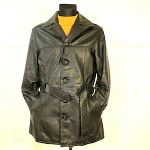 Manteau de détective, trench-coat en cuir, veste en cuir ceinturée, vintage années 70, veste steampunk, veste gothique, veste en cuir noir, taille M