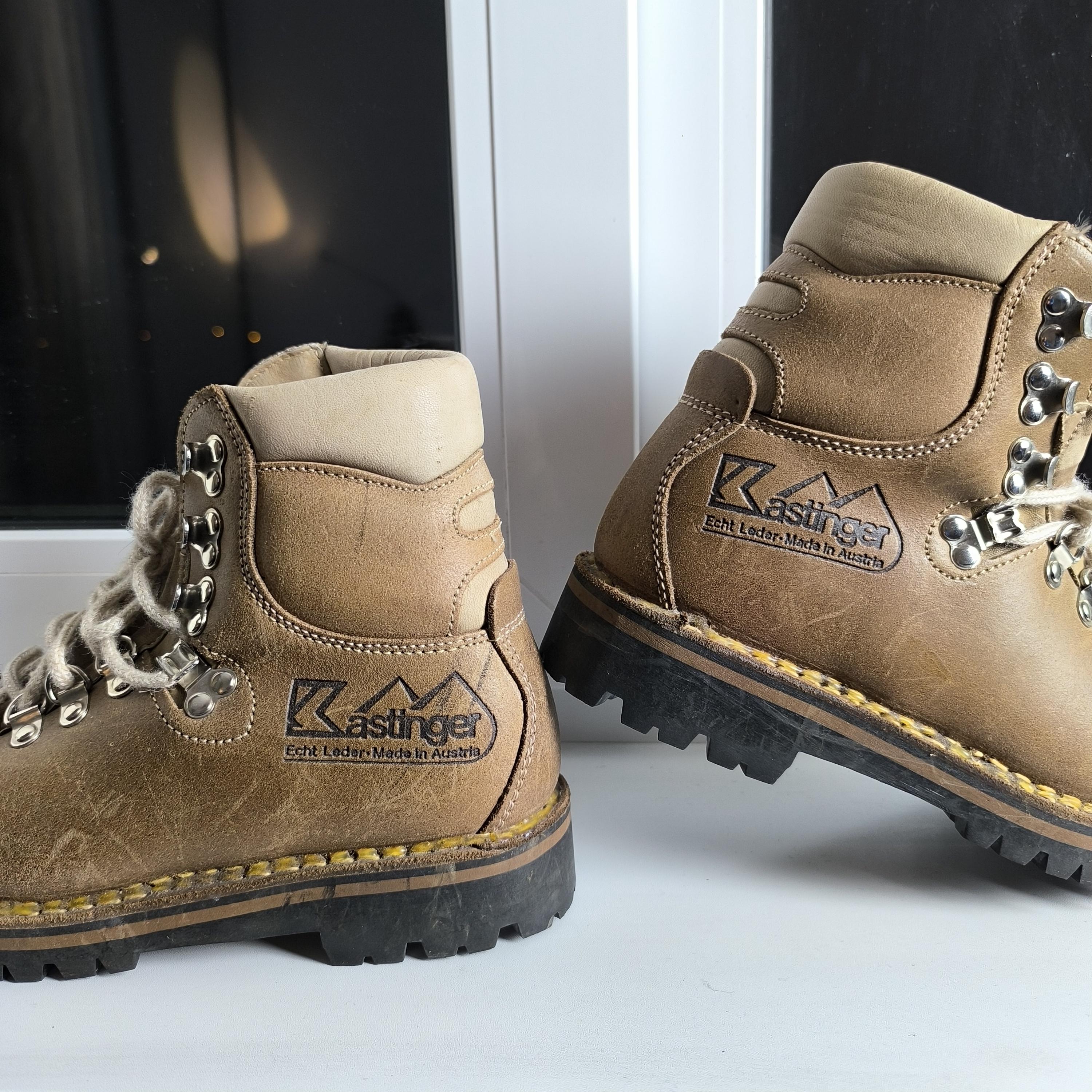 Vintage Weatherproof Brown Leather Hiking Boots - Men\'s Size 8M Amazon.com | Weatherproof Vintage Men main image 2