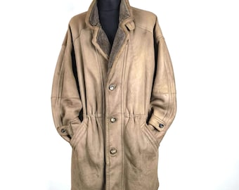 Lammskinnskappa Brun Shearling Herr Stor: Lång Vinteröverrock i Läder