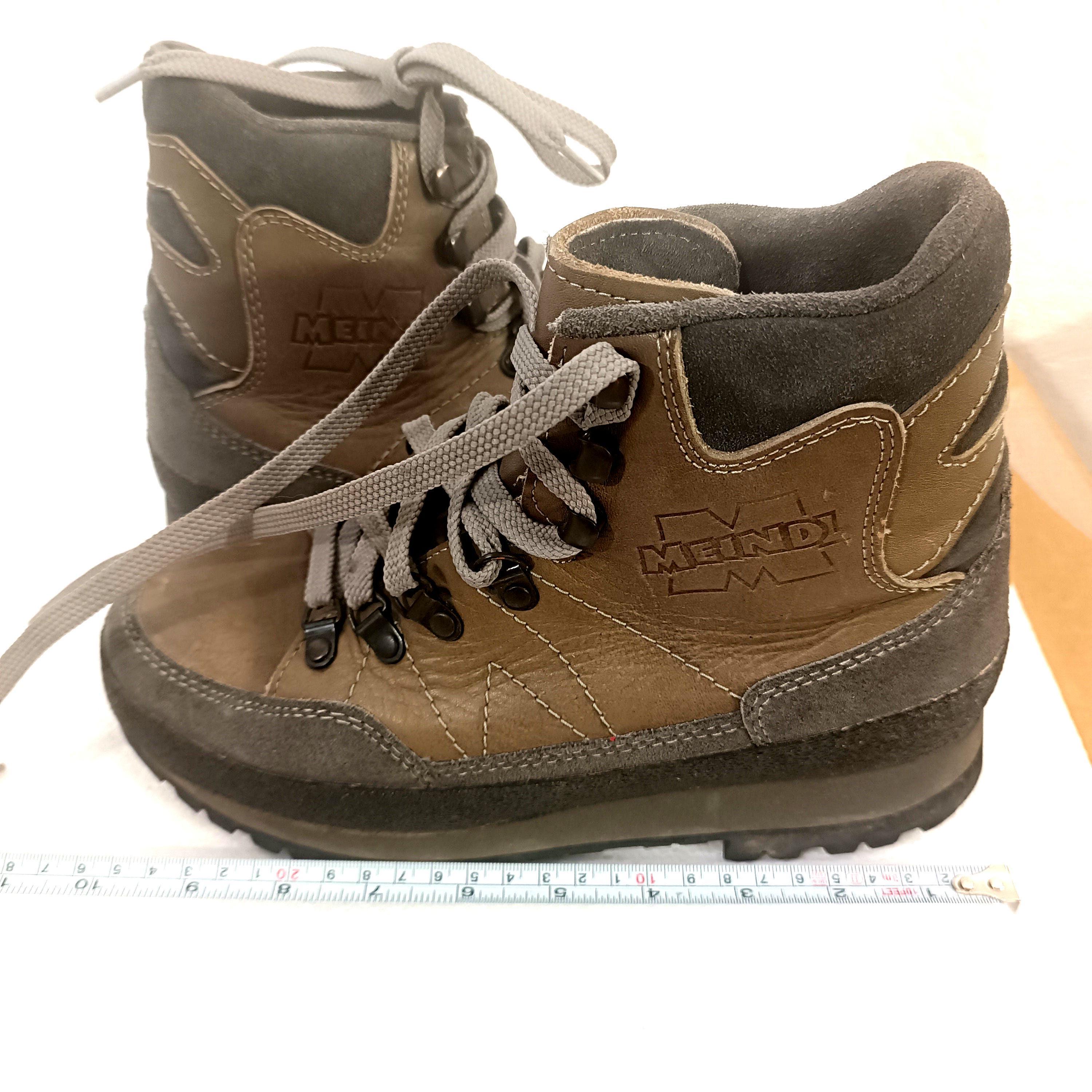 Meindl Mountain Boots Hiking Walking Leather Ankle Boots  display picture 2