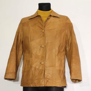 Vintage jaren 80 patchwork leren safari blazer - zacht bruin geknoopt jasje voor dames, medium
