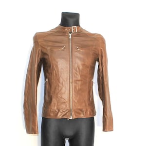 Veste en cuir marron pour femme / Veste en cuir italien / Veste de motard vintage des années 90 pour femme / Veste de moto en cuir zippée pour femme taille M