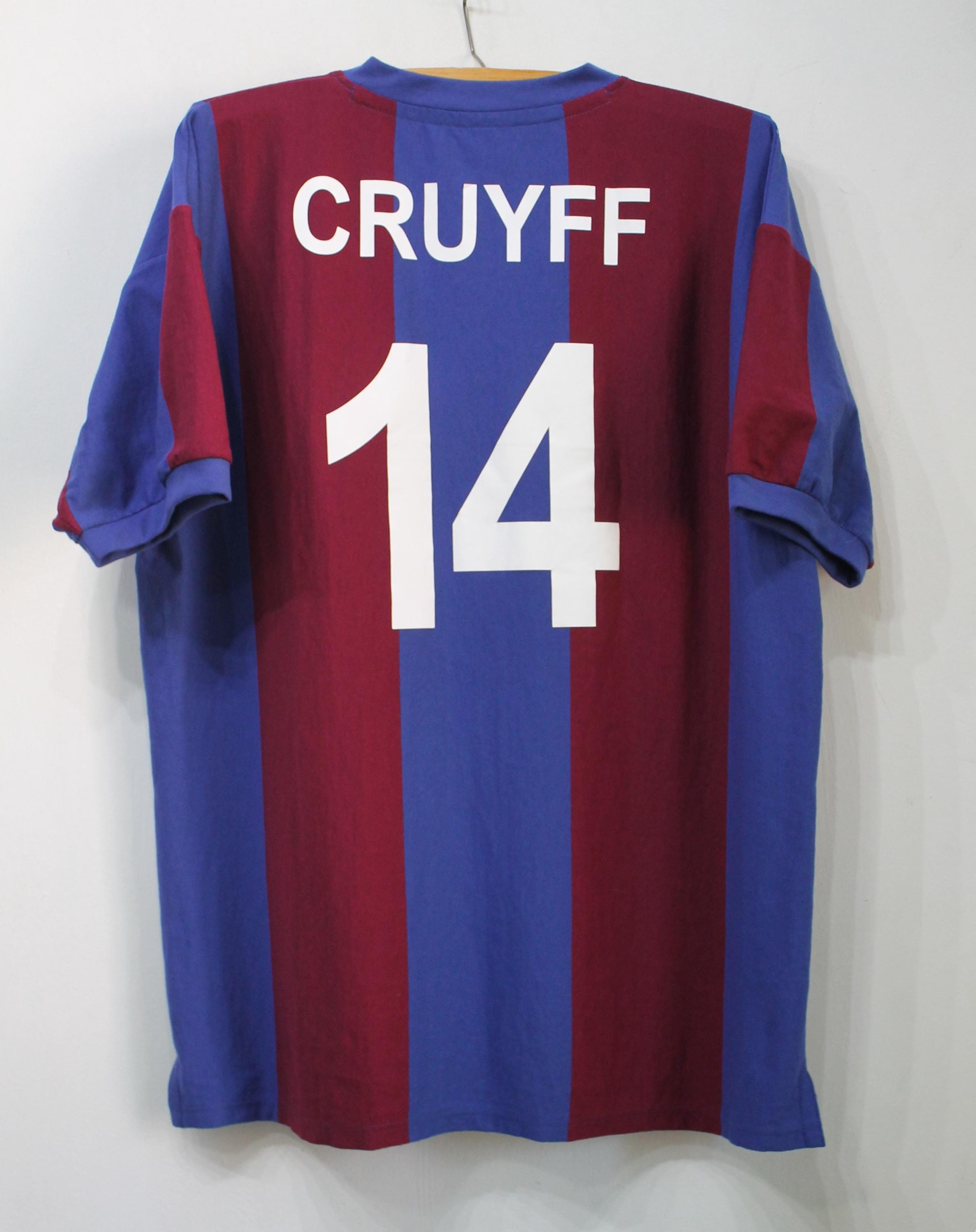 Retro FC Barcelona Cruyff Jersey - Vintage Scoredraw