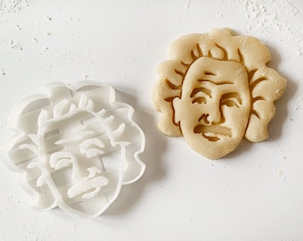 Einstein Portrait Cookie Cutter: Science Theme Baking Stamp