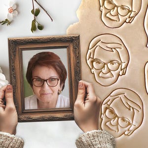 Portrait Cookie Cutter based on photo for Mother&#39;s Day Personalized gift Face cookie mold for mom or grandma custom stamp