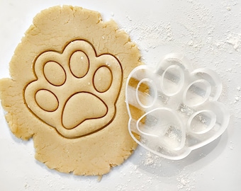 Paw Print Cookie Cutter with Stamp: Fondant Cutter