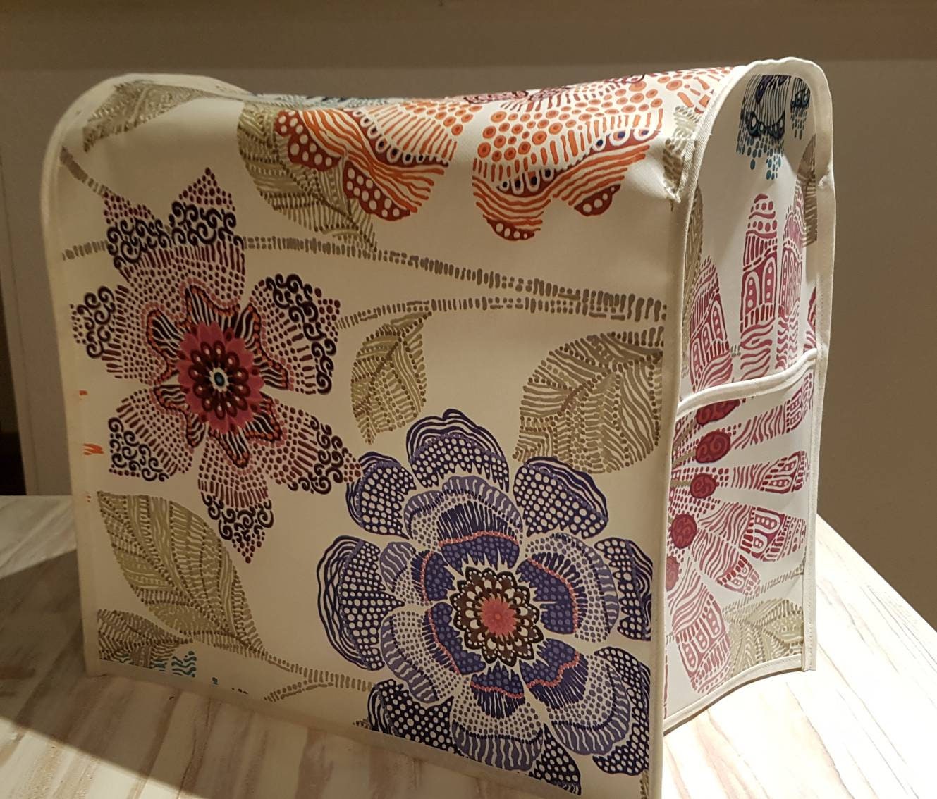Protective cover ++Cover ++Cover hood ++Cover ++KitchenAid or Kendwood mixer made of oilcloth. Other devices possible