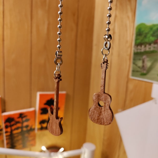 Two inch guitar pull chains