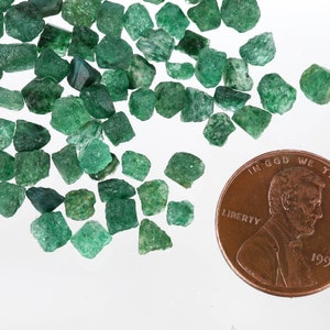 Tiny Raw Green Aventurine Pieces, Rough Green Aventurine, Genuine Green Aventurine Crystal, Bulk Raw Gemstone, SSGRNaventurine002