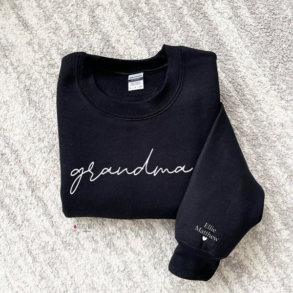 grandma sweatshirt with grandchildren's names, sweatshirt with names on wrist, custom sweatshirt for grandma, grandchildren on wrist