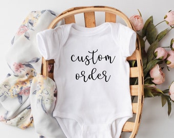 Custom Order Onesie®, Baby-Dusche-Geschenk, personalisierte Baby-Body, Baby-Mitteilung, Baby-Geschenk-Onesie® personalisiertes Geschenk für Baby