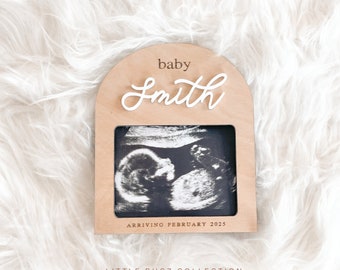 Arched Ultrasound Fridge Magnet: Personalized Baby Keepsake Frame