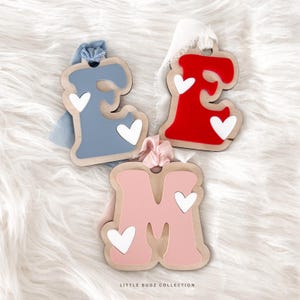 Etiqueta con forma de corazón y letra, etiqueta con inicial retro para el día de San Valentín, etiqueta para cesta del día de San Valentín