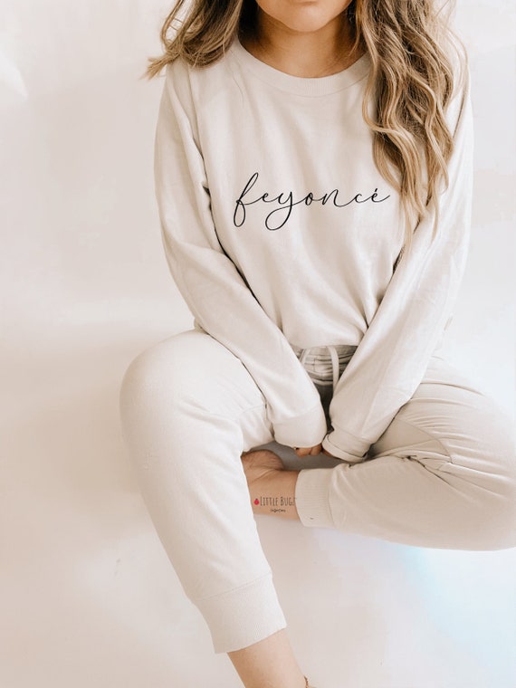 wedding Sweater Great Engagement gift for your fiancé or Engagement Announcement Women's Feyonce Jumper
