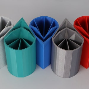 6oz Quad Split Cloud Pour Cup for Acrylic Pouring - The Original No Drip Spouted Cloud Pour Cup©