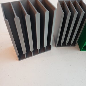 Battery Dispenser (3D Printed and customizable)