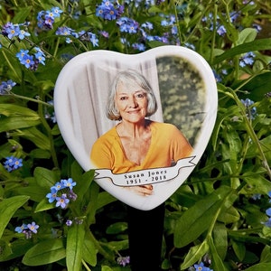 Memorial Photo Plaque, with Optional Metal Stake for Garden - 10cm heart, fade-resistant, weatherproof, optional text, ceramic