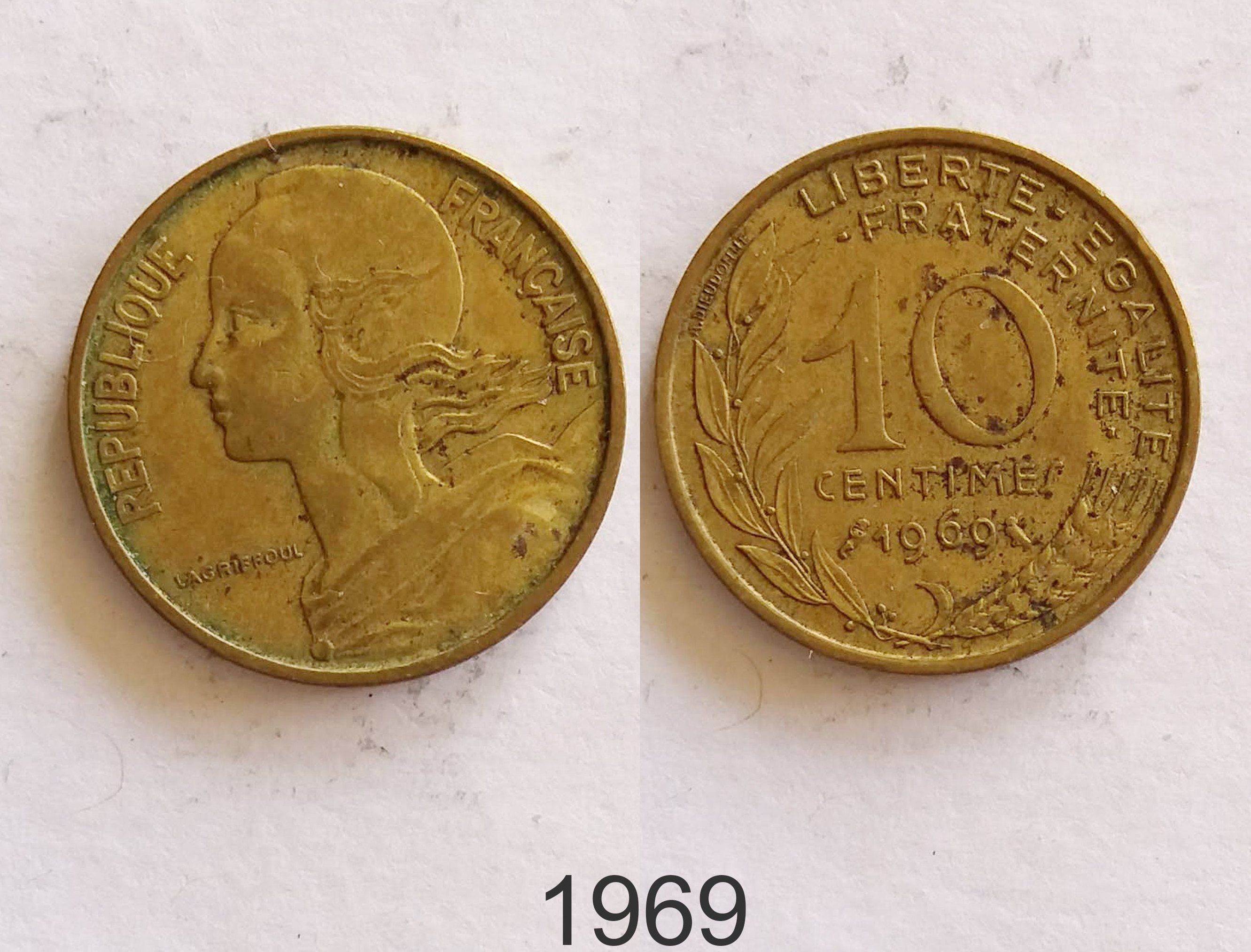 フランス 10サンタイム 1972年　マリアンヌ　コインケース新品 マリアンヌ＆リバティ キャップ 10 サンチーム フランス 本物の