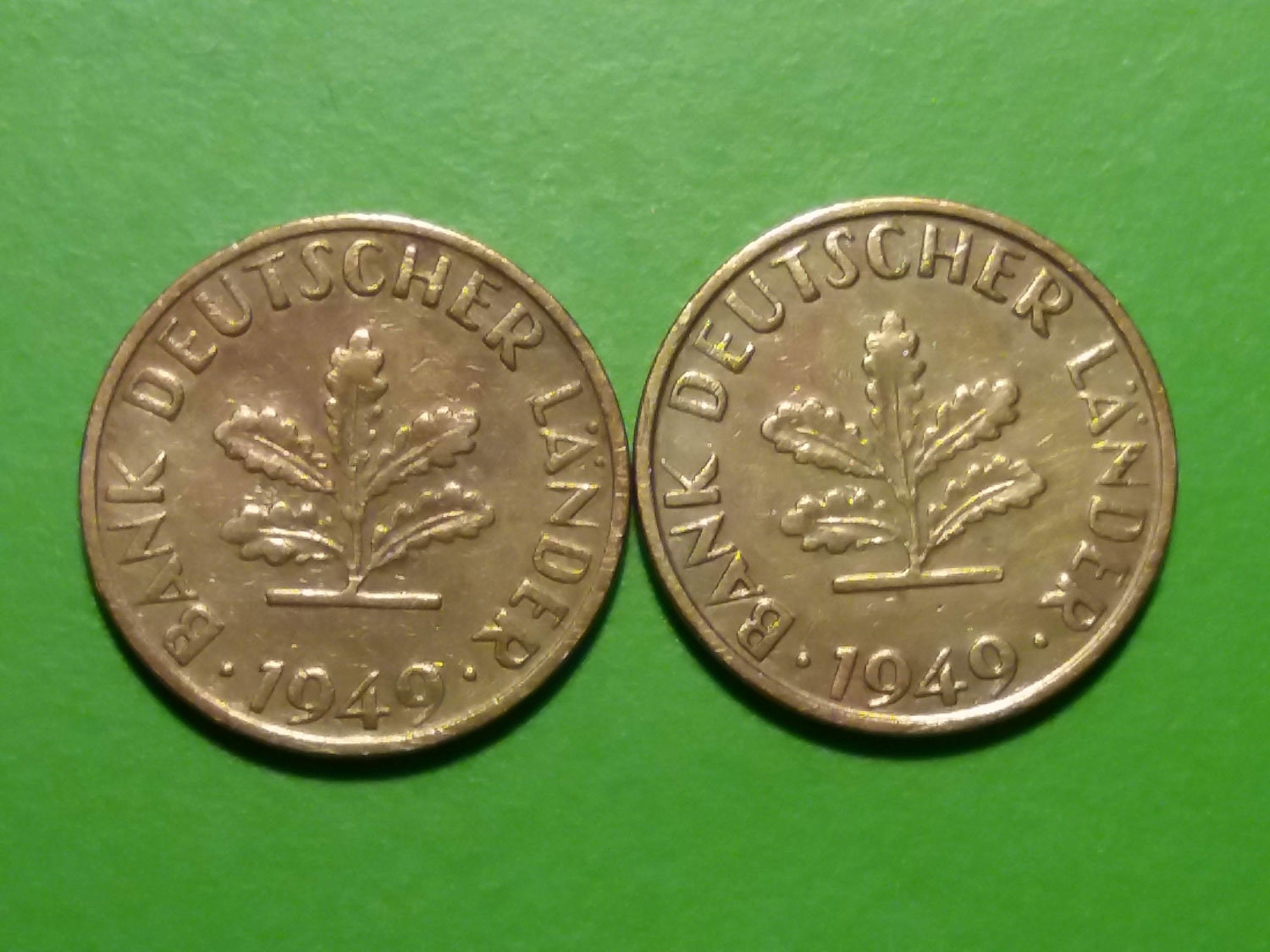 1949年発行 10ペニヒ硬貨 il_fullxfull.1714468116_kusw.jpg