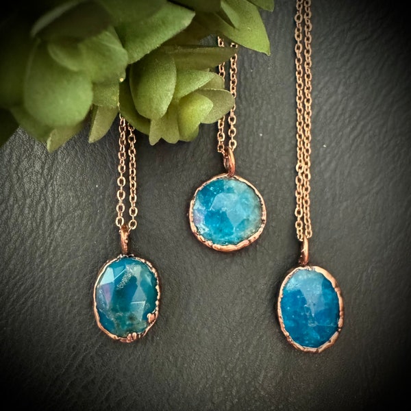 Blue Apatite Rose Cut Necklace / Dainty Crystal Necklace / Electroformed Copper Jewelry