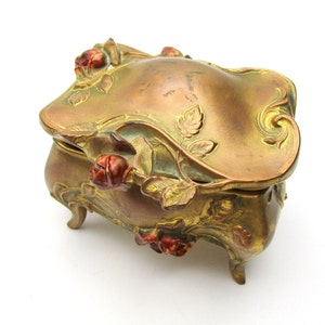 Vintage Jewelry Box - Gold with Red Roses - DandTBarnFinds