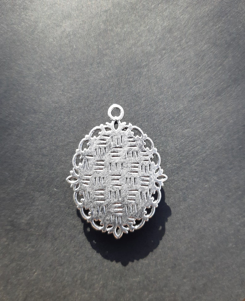 hanger Acrylic Pour Pendants BUBBLES oval pour pendant fluid art necklace