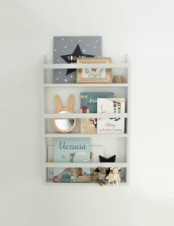 baby bookshelf wall
