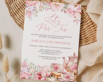 Puede incluir: Una tarjeta de invitación rectangular con bordes florales rosas, una tetera y dos tazas de té. El texto dice: Let's Par-Tea, You are cordially invited to an enchanting tea party in celebration of Amelia's 7th birthday, Saturday, April 20th at 4:00.