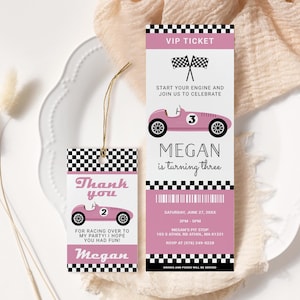 Pink Rennauto-Geburtstagsticket EDITIERBARE, Mädchen-Racing-Geburtstagseinladung, kleiner Rennfahrer-Geburtstag einladen, Rennen über Geburtstag
