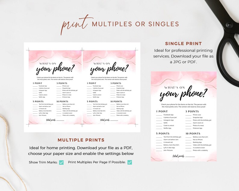 Puede incluir: Tarjeta de juego imprimible con un fondo de acuarela rosa y detalles dorados. La tarjeta tiene el texto "What's on your phone?" y enumera elementos para verificar en un tel&eacute;fono, con puntos asignados a cada elemento. La tarjeta est&aacute; dise&ntilde;ada para un juego de fiesta.