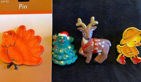 3 Seasons, Holidays Set of 4 Hallmark, Russ, Pins… - image 1