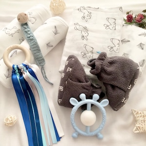 New baby gift set, new baby boy gift, newborn gift box, new baby gift box, baby shower gift, unisex baby gift, gender neutral newborn,hamper