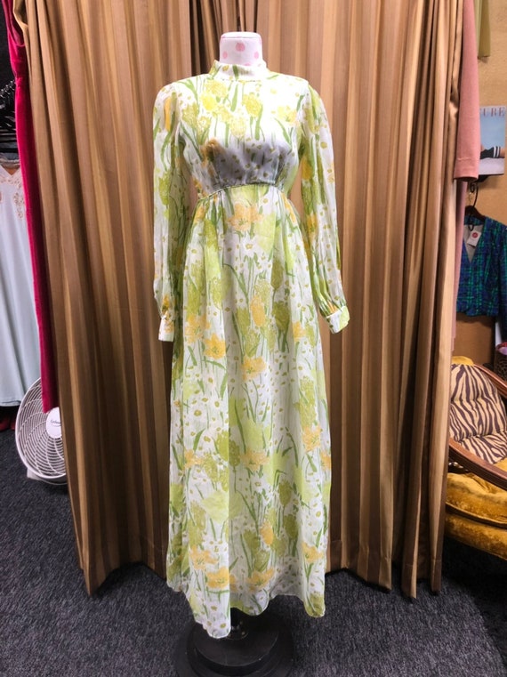 70s Elegant green floral dress - image 2