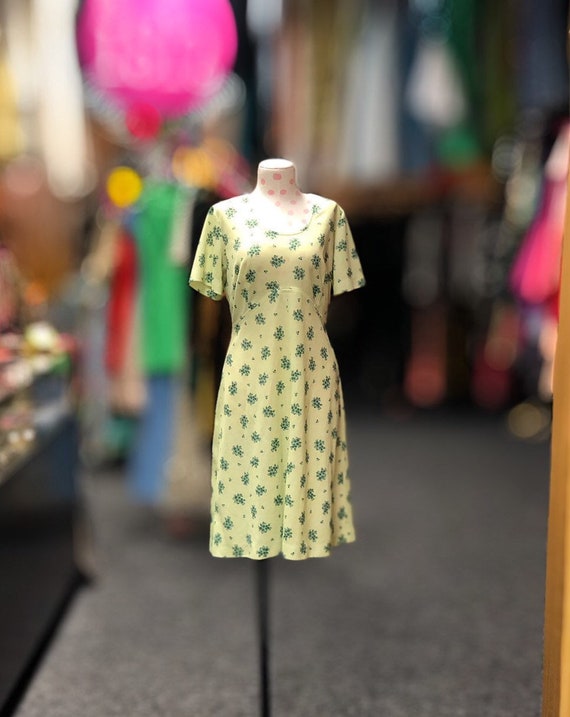 1960s Homemade Green Floral Dress - image 1