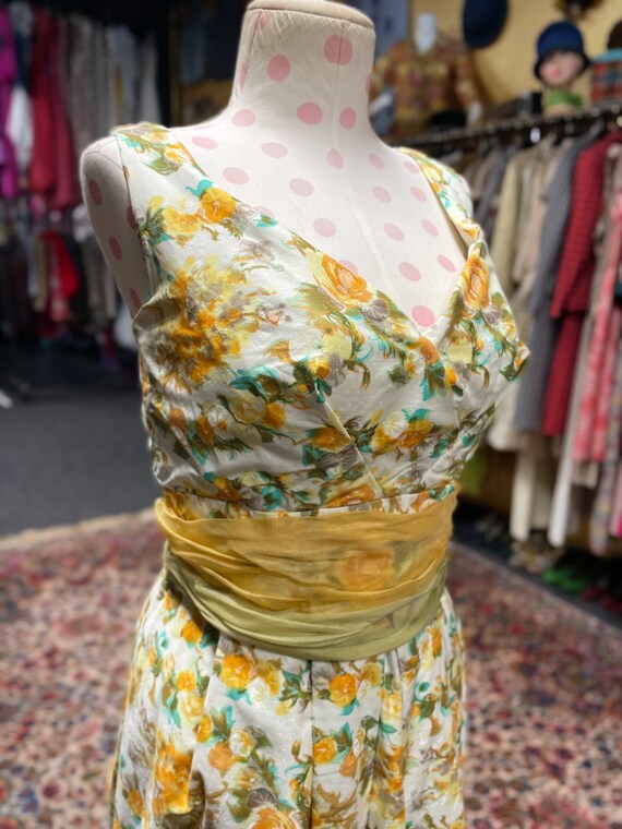 50s beautiful floral dress with chiffon around th… - image 3