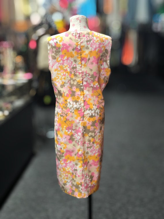 60s Floral  Shift Dress with a Cotton  Liner - image 4