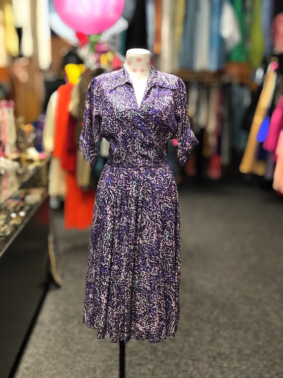50s Handmade Purple Paisley Silk Dress - image 2