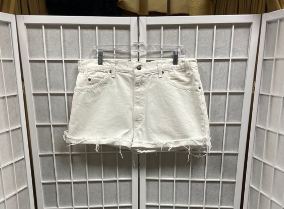 80s Levi’s orange tab 550 white cutoff shorts - image 1