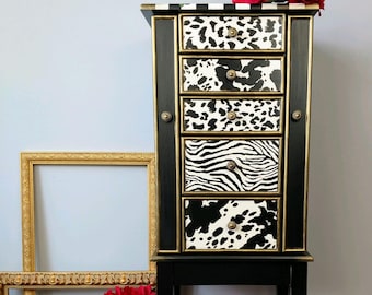 Animal Patterns Furniture Transfer - Redesign with Prima Mini Decal
