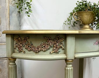 Royal Decorum Decor Poly Casting - Redesign with Prima  - Flexible Furniture Appliqué